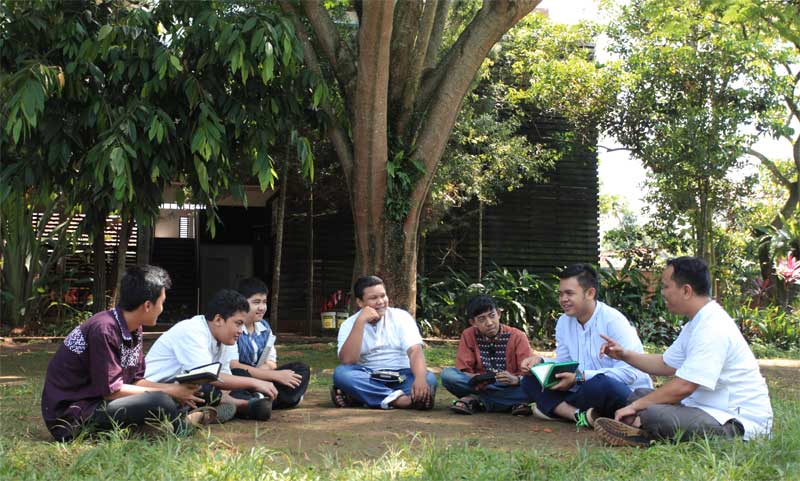 fasilitator school of universe